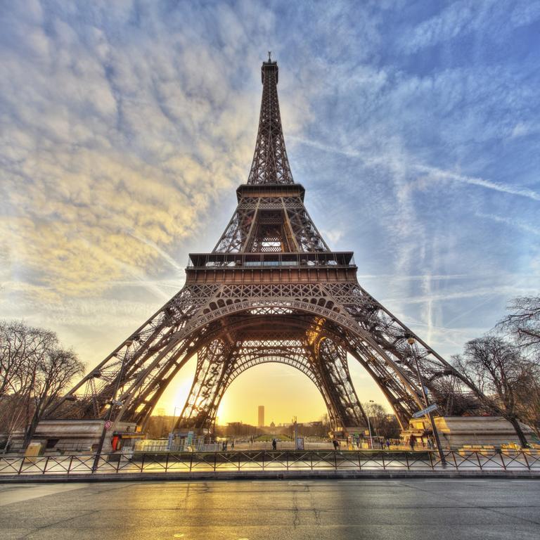 Ferienwohnung Eiffel Tower Champs De Mars Paris Exterior foto